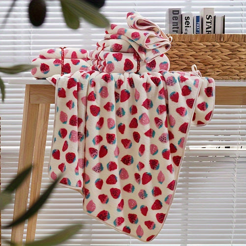 1 Set Little Strawberry Cartoon Bath Towel Set, Super Absorbent Fast Drying, 300 GSM, 89% Polyester 11% Nylon Knitted Fabric, Handtowel